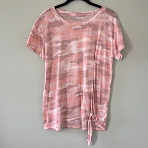 Lucky Brand Pink Camo Tee Shirt Short Sleeves Lightweight Knotted Hem M